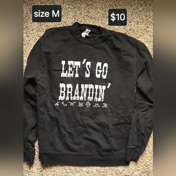 Sweatshirt - Picture 1 of 1